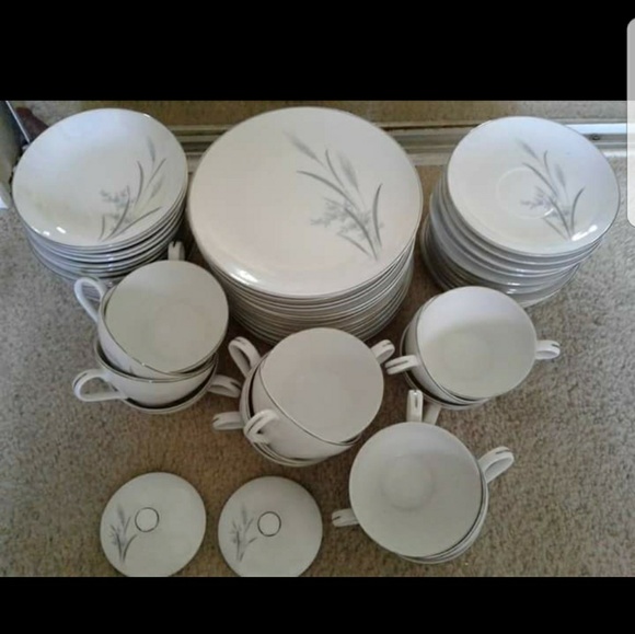 Authentic Arita china - Picture 3 of 3